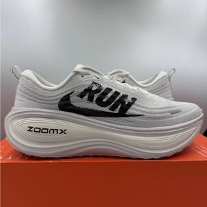 Nike Vomero Plus Run Summit White Black BRAND NEW Multiple Sizes